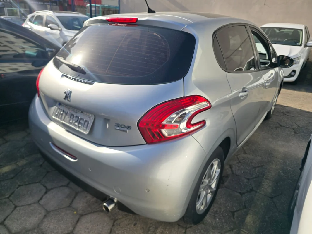 208 Allure 1.6 Aut. com teto panorâmico 2016 - Imagem 5