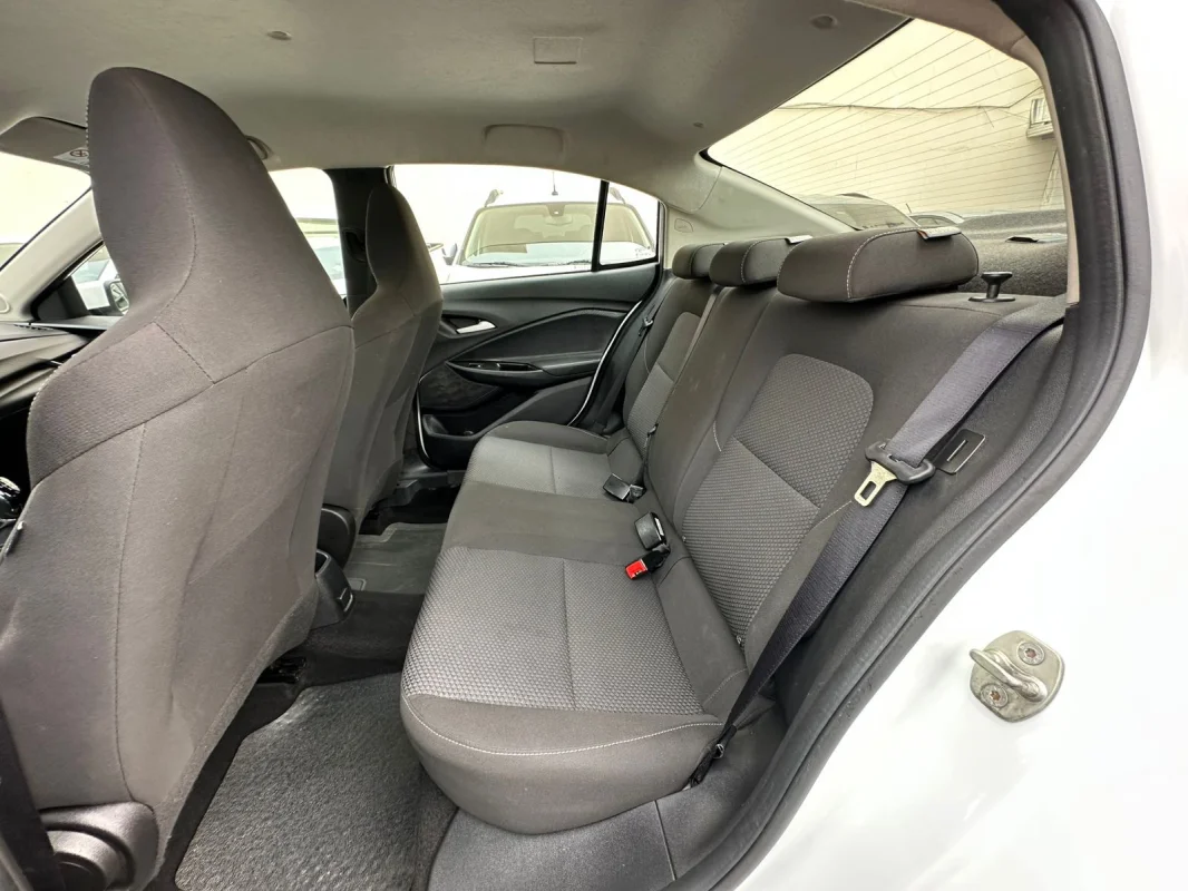 ONIX SEDAN Plus LT 1.0 12V Flex 4p Mec. 2024 - Imagem 8