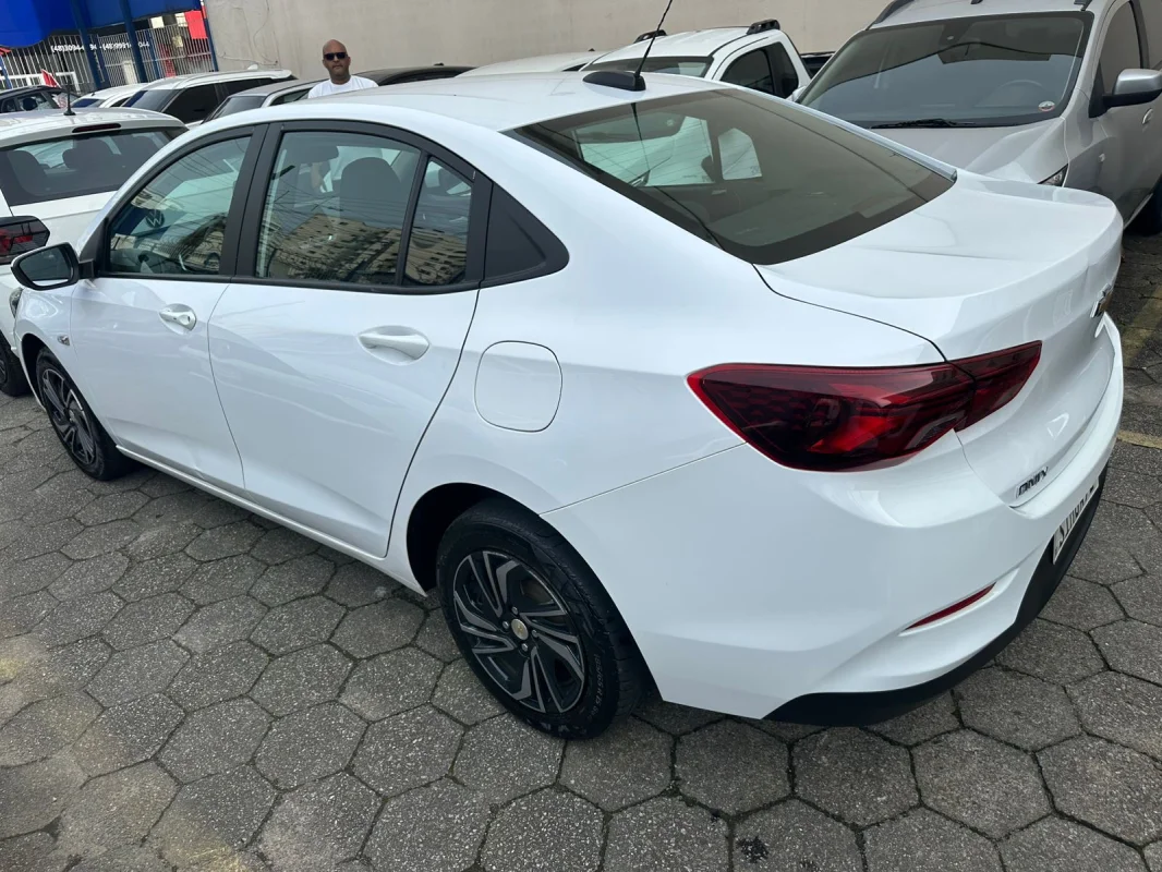 ONIX SEDAN Plus LT 1.0 12V Flex 4p Mec. 2024 - Imagem 4