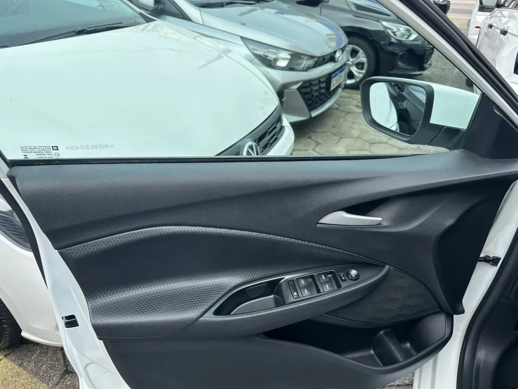 ONIX SEDAN Plus LT 1.0 12V Flex 4p Mec. 2024 - Imagem 15