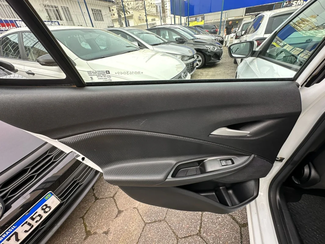 ONIX SEDAN Plus LT 1.0 12V Flex 4p Mec. 2024 - Imagem 16