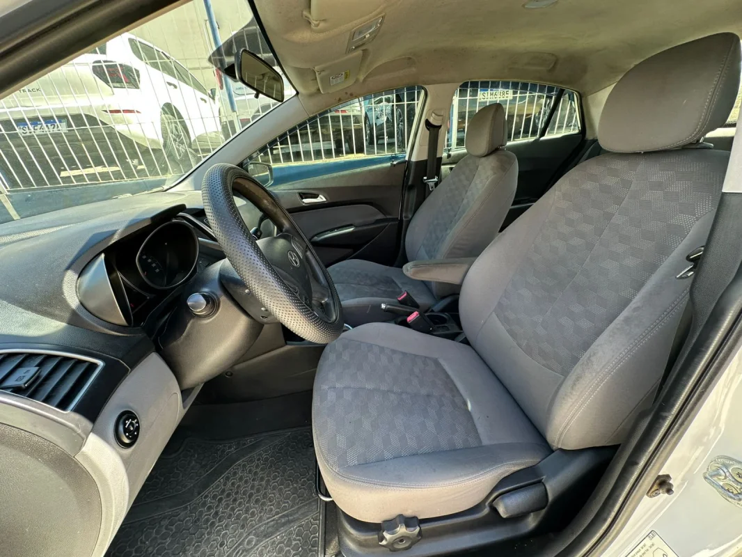 HB20S Premium 1.6 Flex 16V Automatico GNV 4p 2016 - Imagem 9