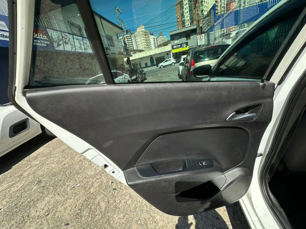 HB20S Premium 1.6 Flex 16V Automatico GNV 4p 2016 - Imagem 13