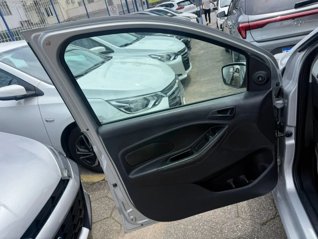 Ka Hatch SE 1.0 Mec. Completo 2019 - Imagem 13