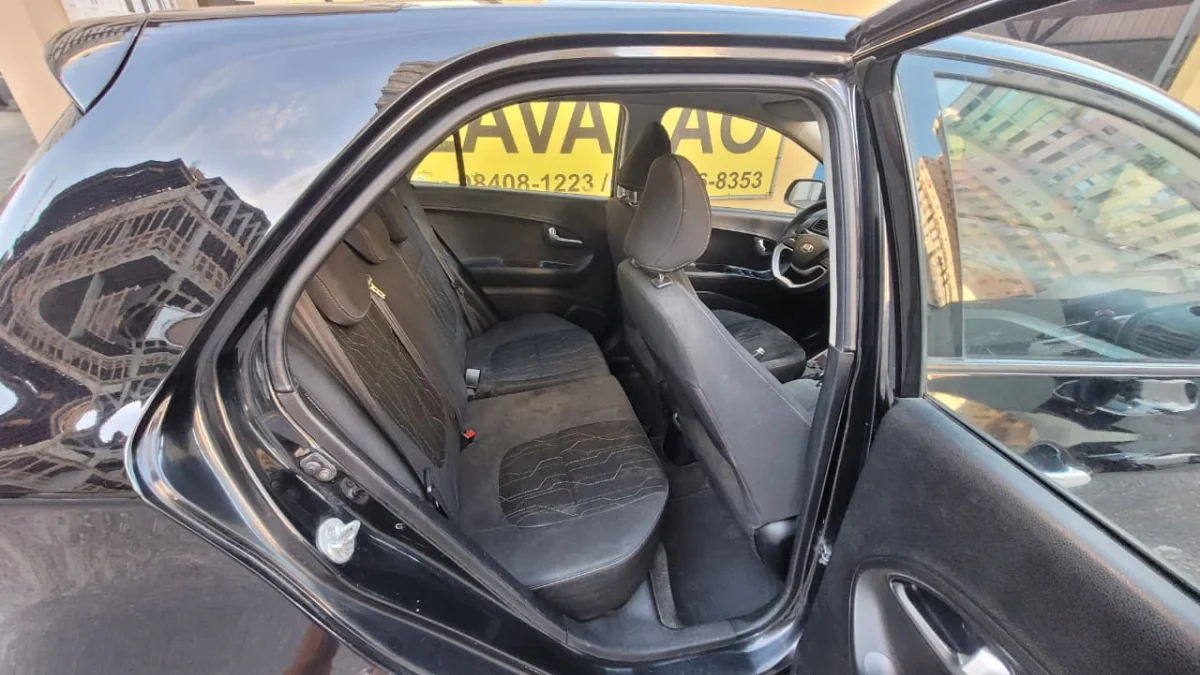 Picanto EX 1.1 Completo Manual 2013 - Imagem 8