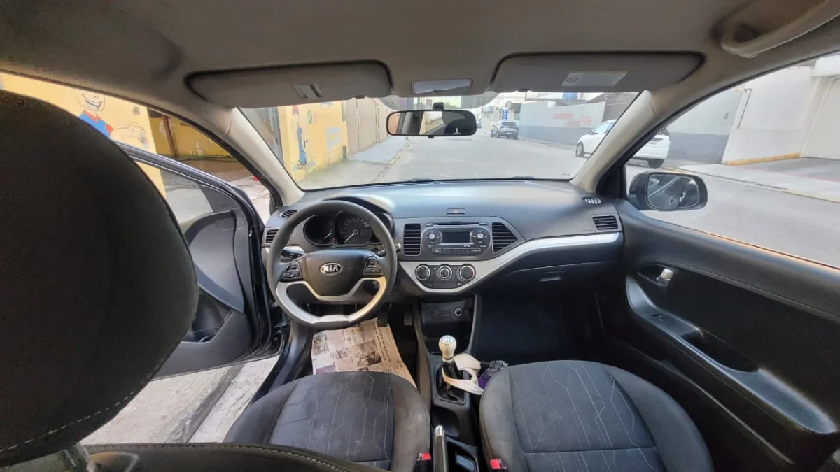 Picanto EX 1.1 Completo Manual 2013 - Imagem 7