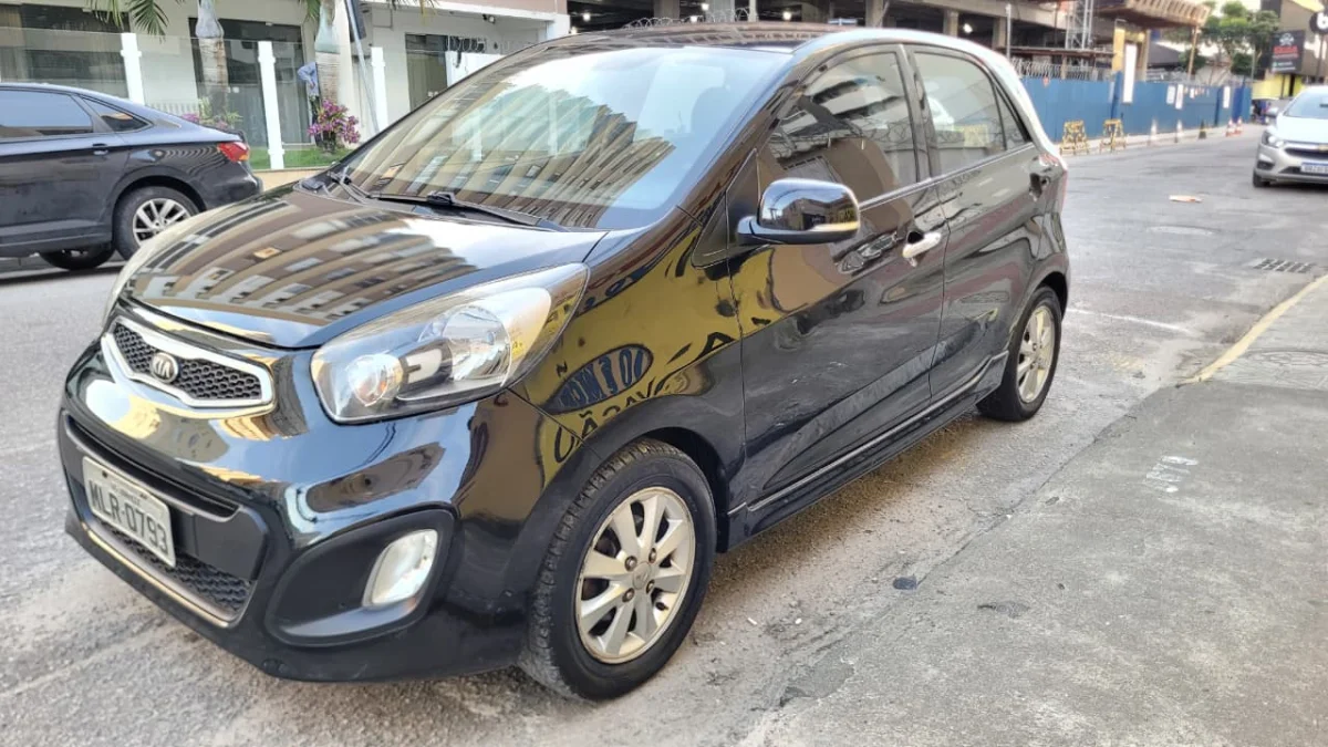 Picanto EX 1.1 Completo Manual 2013 - Imagem 4
