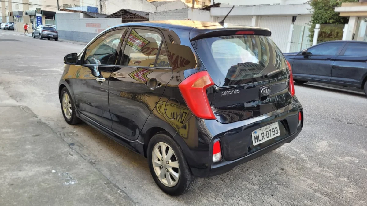 Picanto EX 1.1 Completo Manual 2013 - Imagem 3