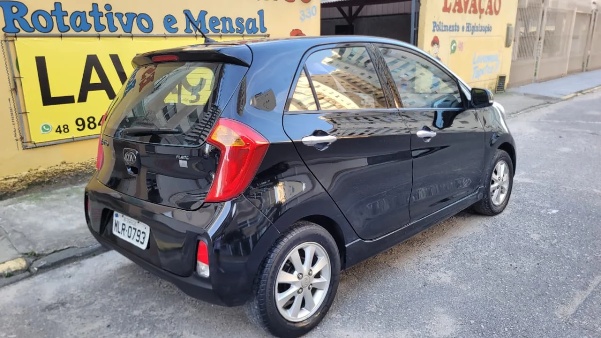 Picanto EX 1.1 Completo Manual 2013 - Imagem 5