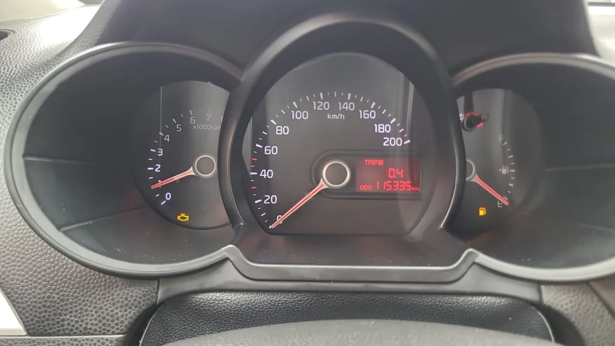 Picanto EX 1.1 Completo Manual 2013 - Imagem 10