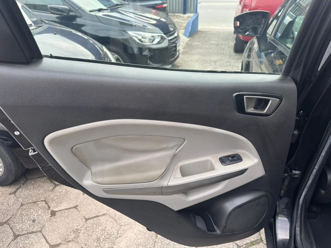 EcoSport TITANIUM 2.0 16V Flex 5p 2013 - Imagem 17