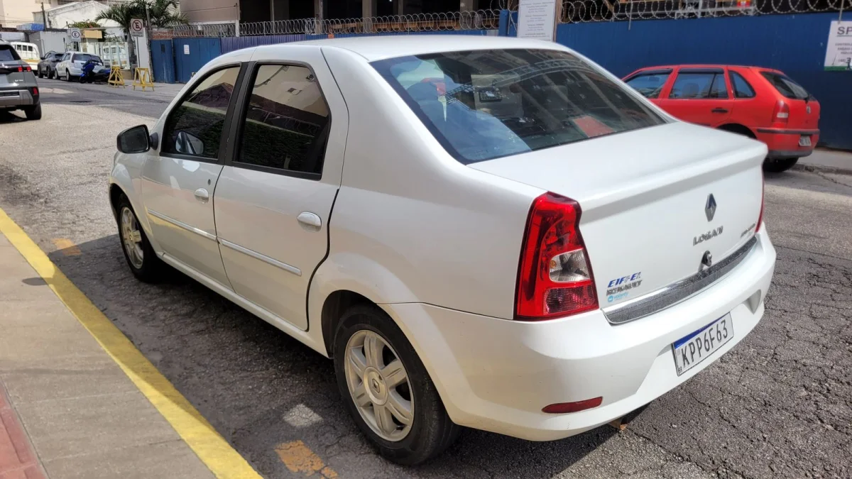 Logan Expression 1.6 Completo Automático GNV 2013 - Imagem 5