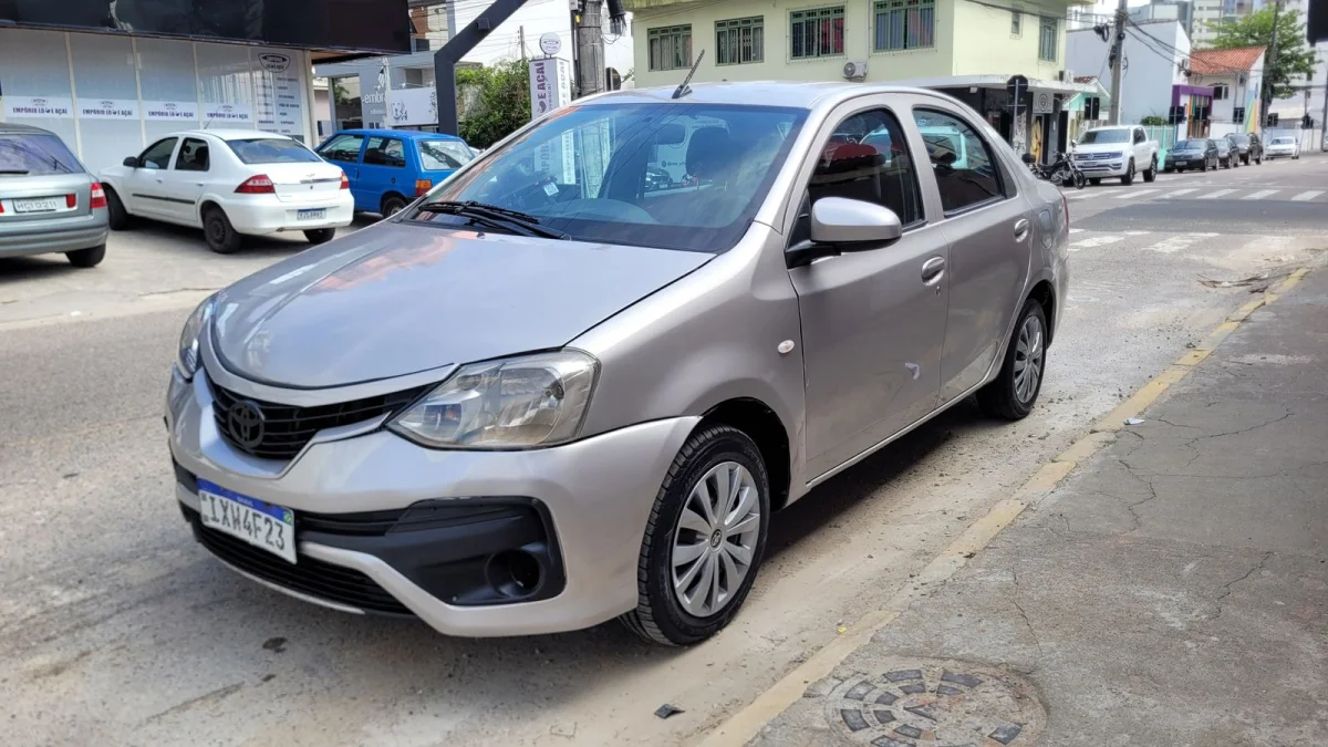 Etios X 1.5 Mec. Completo GNV 2018  - Imagem 4