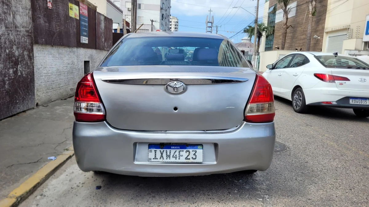 Etios X 1.5 Mec. Completo GNV 2018  - Imagem 6