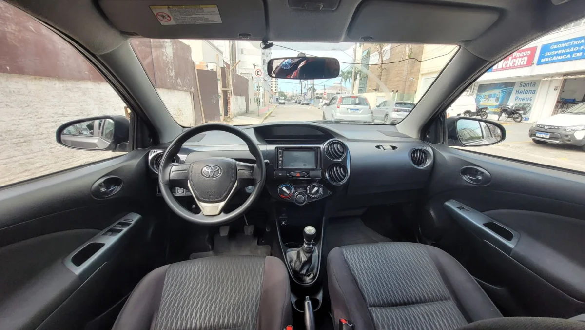 Etios X 1.5 Mec. Completo GNV 2018  - Imagem 7