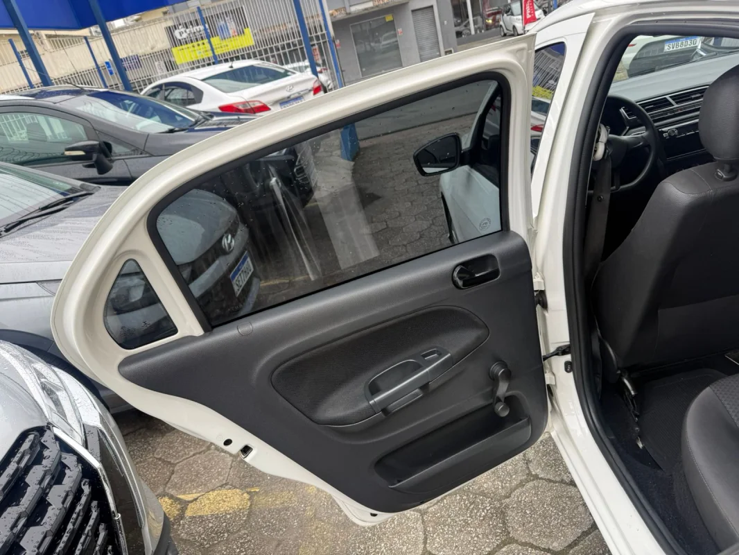 Voyage 1.0 Mec. Completo 2023 - Imagem 17