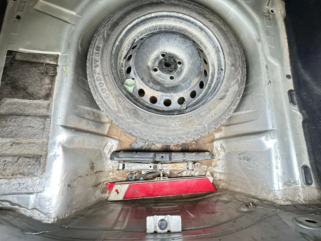 LOGAN Authentique Flex 1.0 12V 4p 2018 - Imagem 12