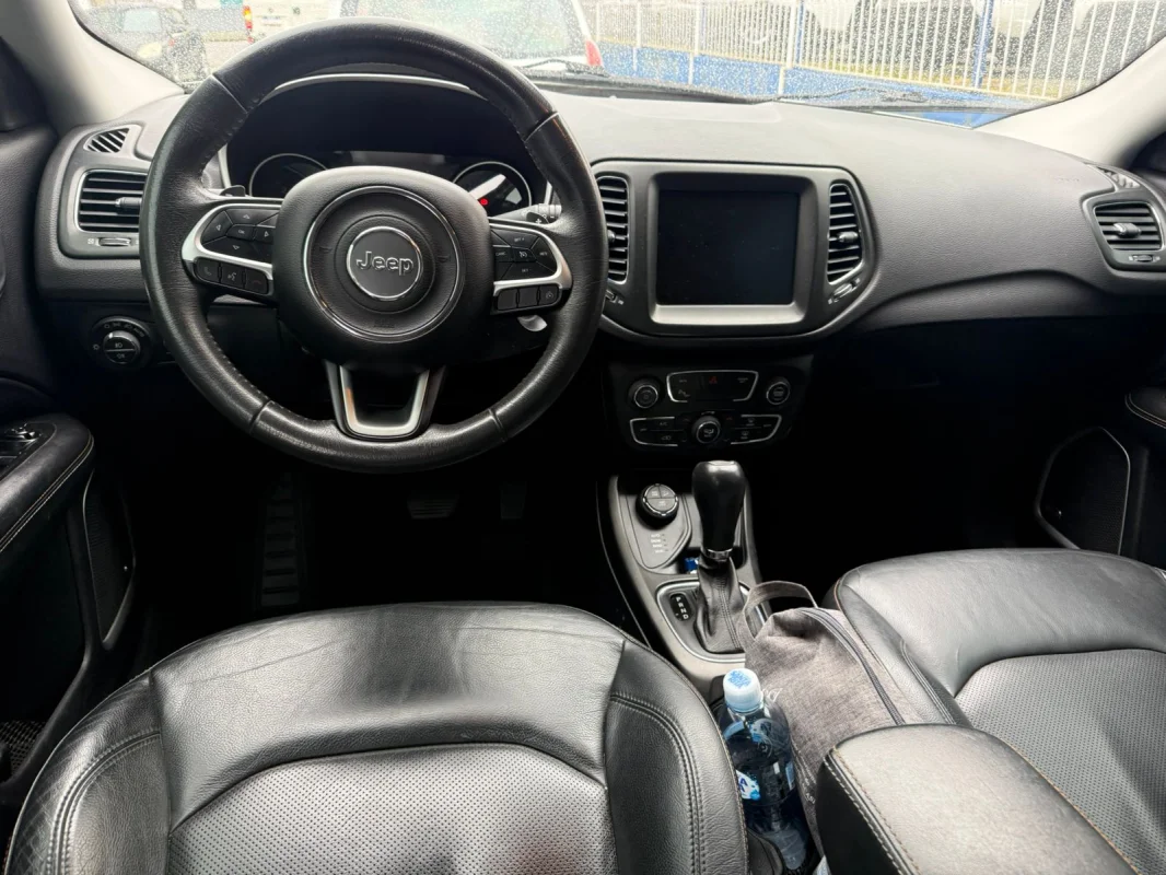 Compass Longitude 2.0 Aut. 4x4 Diesel Com Teto 2017 - Imagem 7