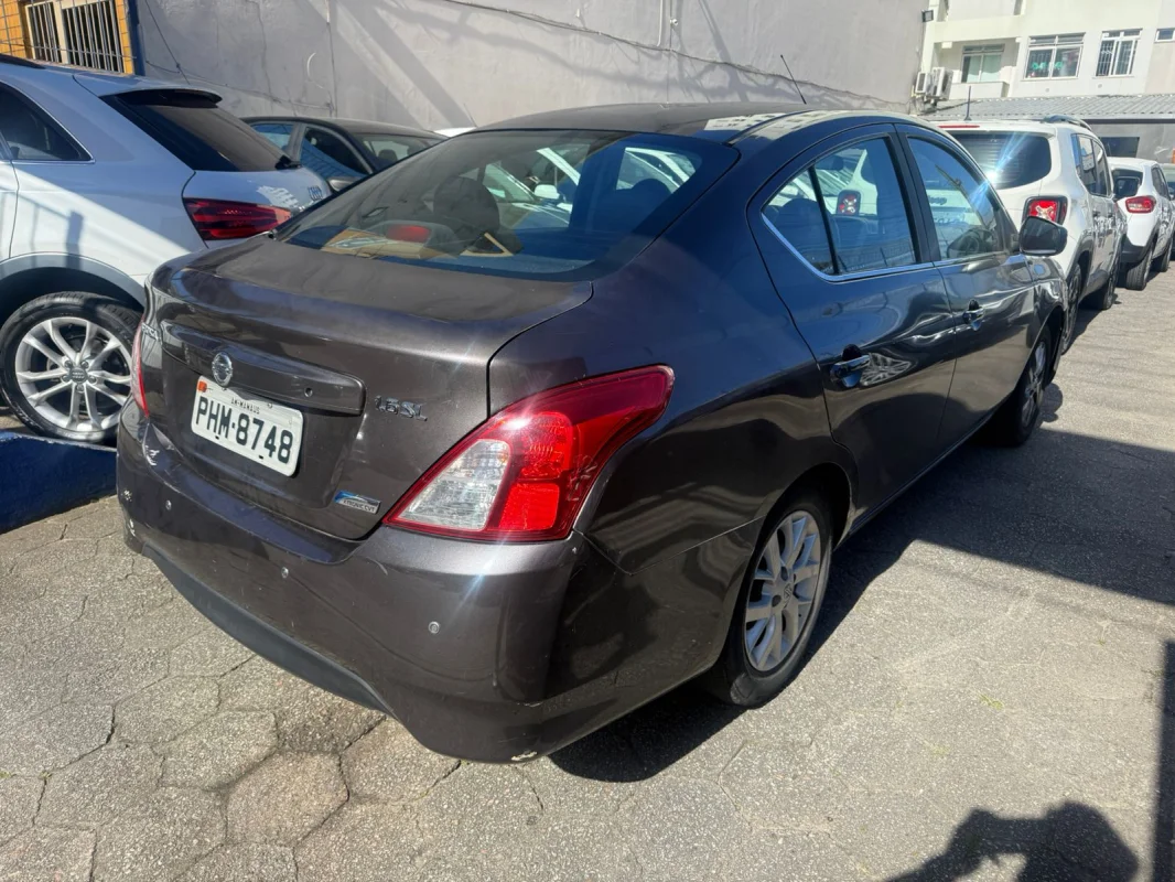 Versa SV 1.6 Aut. 2017 - Imagem 2