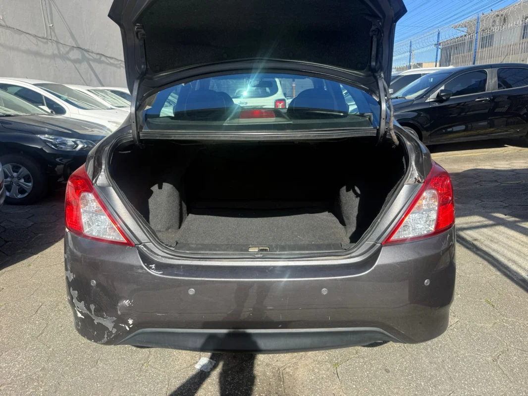 Versa SV 1.6 Aut. 2017 - Imagem 11