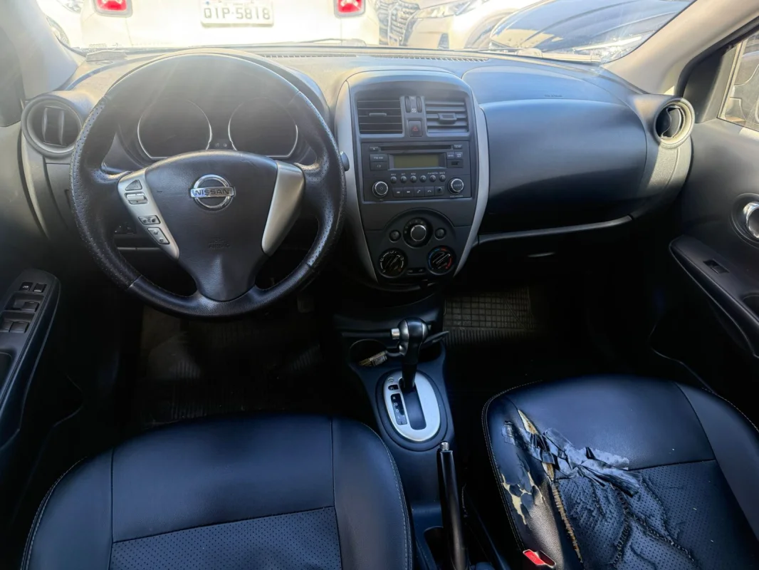 Versa SV 1.6 Aut. 2017 - Imagem 14