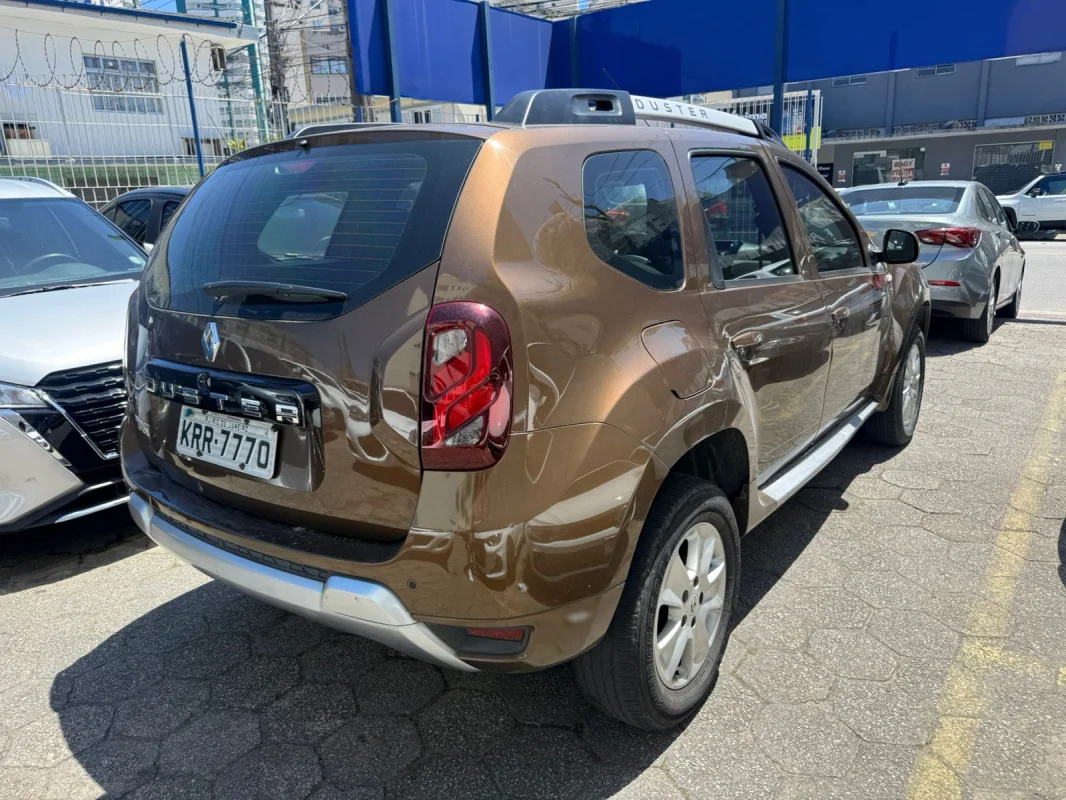Duster Dynamique 1.6 Mec. Completa GNV 2017 - Imagem 3
