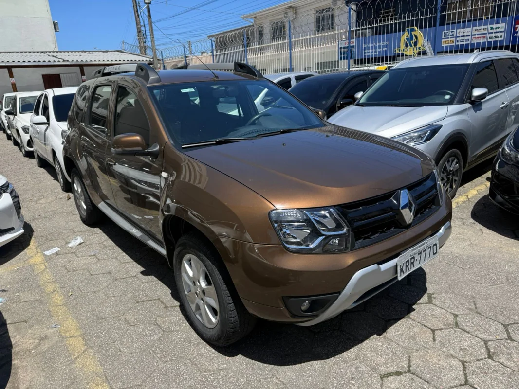 Duster Dynamique 1.6 Mec. Completa GNV 2017