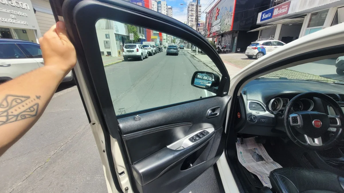 Freemont PRECISION 2.4 Completa Automática 7 Lugares 2014 - Imagem 13