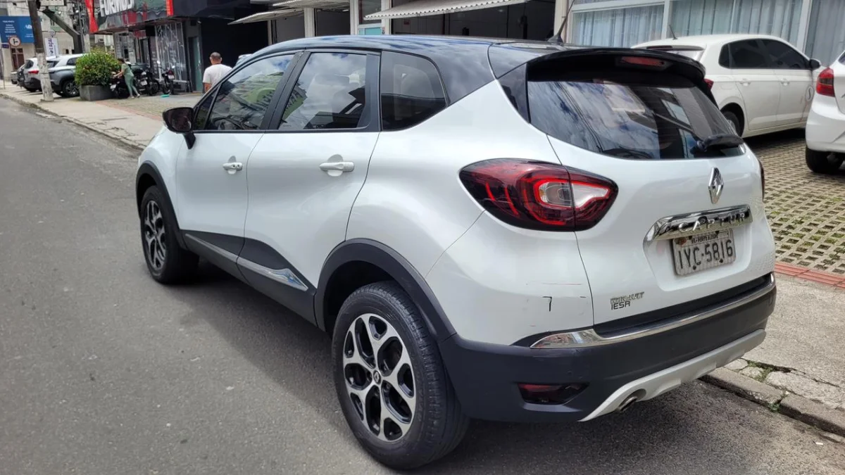 Captur Intense 1.6 Completa AUTOMÁTICA 2018 - Imagem 3