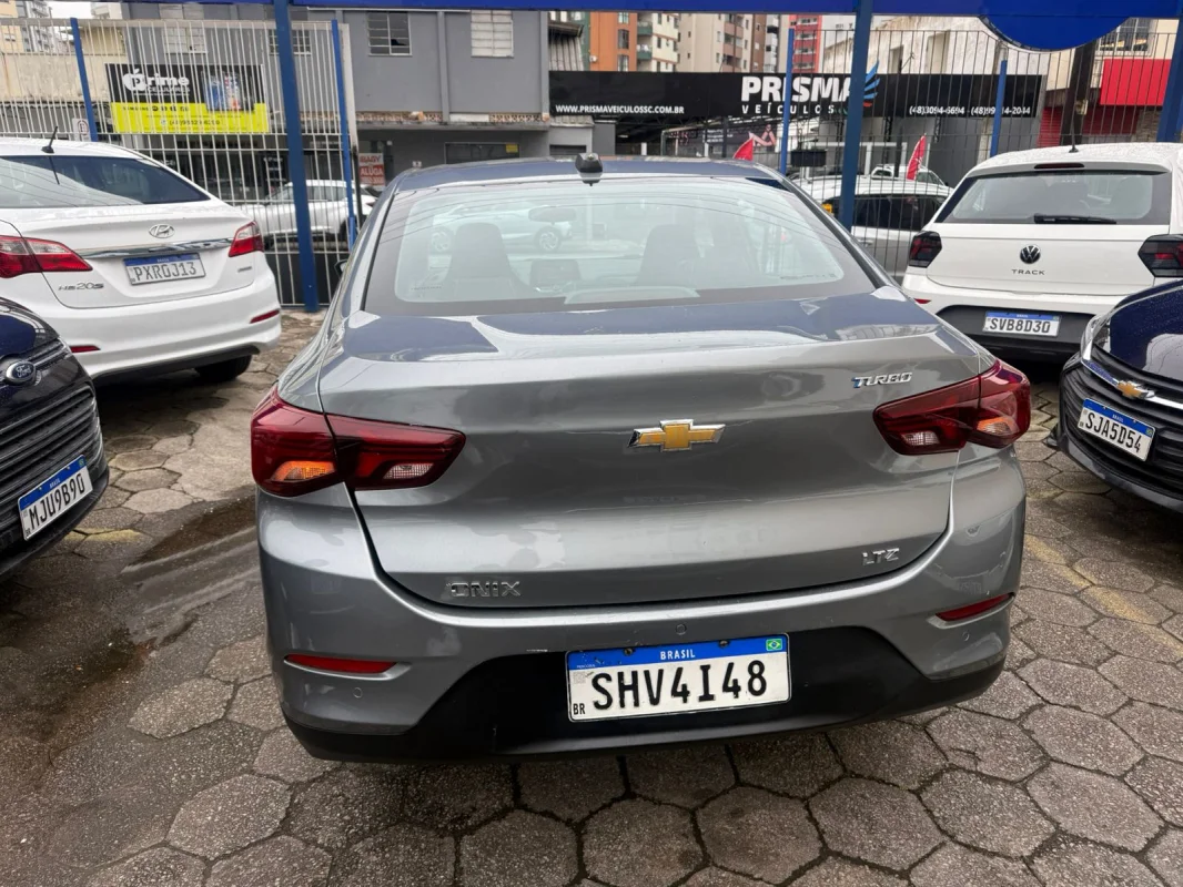 ONIX SEDAN Plus LTZ 1.0 12V TURBO Automático 2024 - Imagem 4