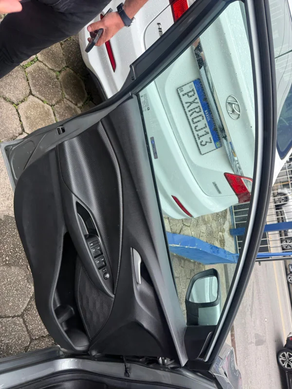 ONIX SEDAN Plus LTZ 1.0 12V TURBO Automático 2024 - Imagem 13