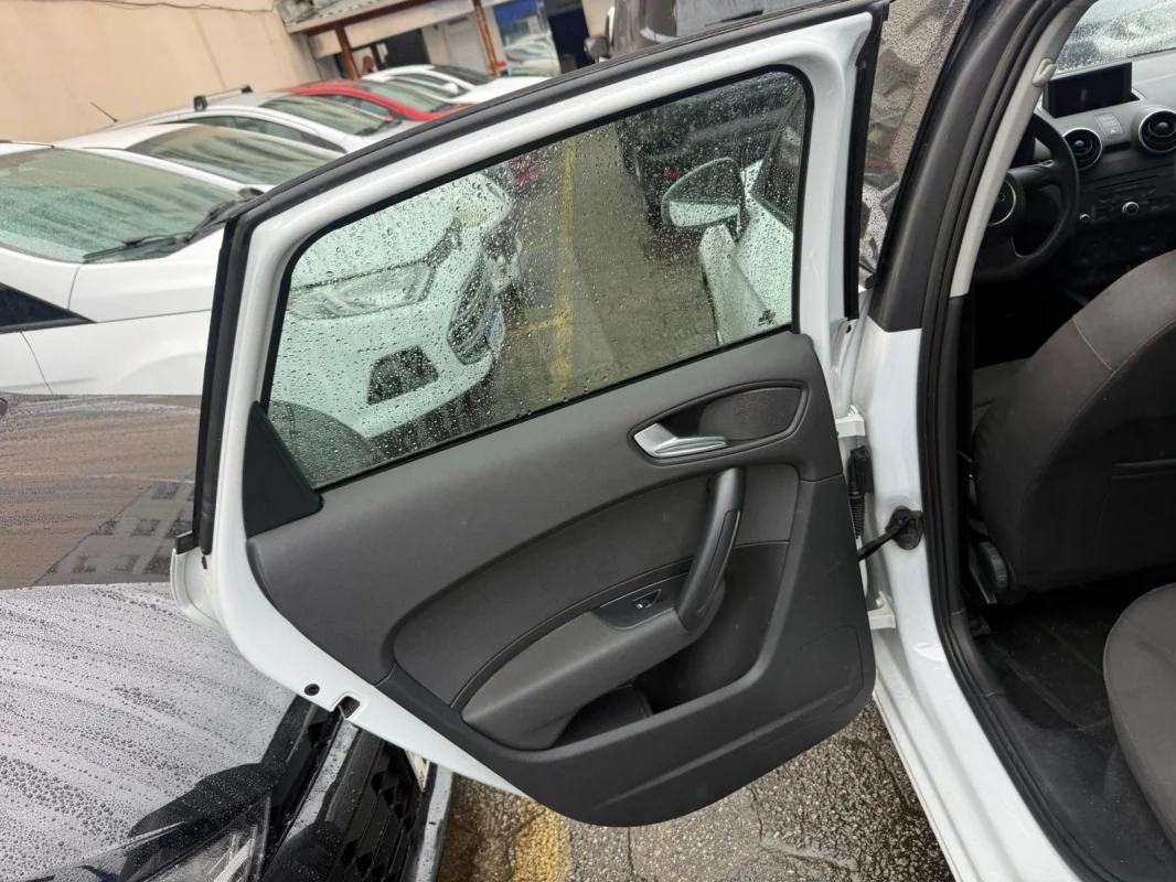 A1 Sportback 1.4 Aut. TFSI S-tronic 2015 - Imagem 14