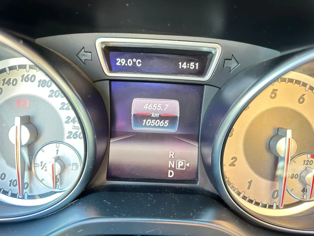 GLA 200 Advance 1.6/1.6 TB 16V Flex Automática 2016 - Imagem 8