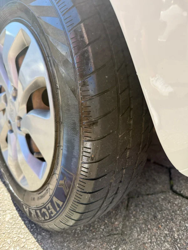 Onix Hatch Joy 1.0 Mec. Completo 2020 - Imagem 12