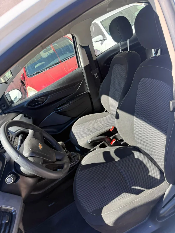 Onix Hatch Joy 1.0 Mec. Completo 2020 - Imagem 8