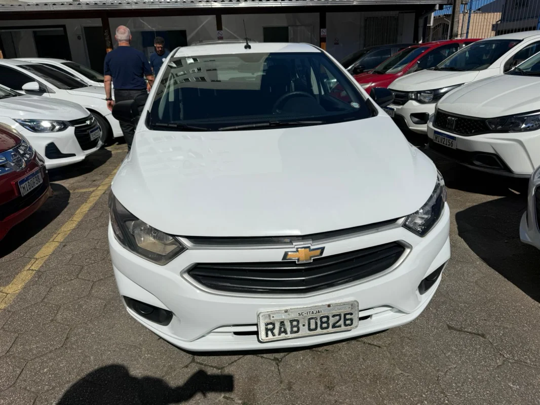 Onix Hatch Joy 1.0 Mec. Completo 2020 - Imagem 6