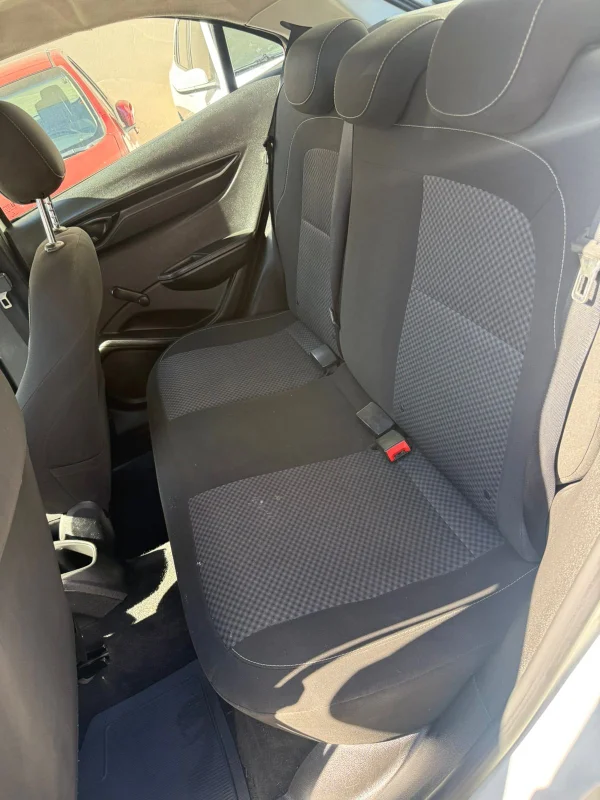 Onix Hatch Joy 1.0 Mec. Completo 2020 - Imagem 10