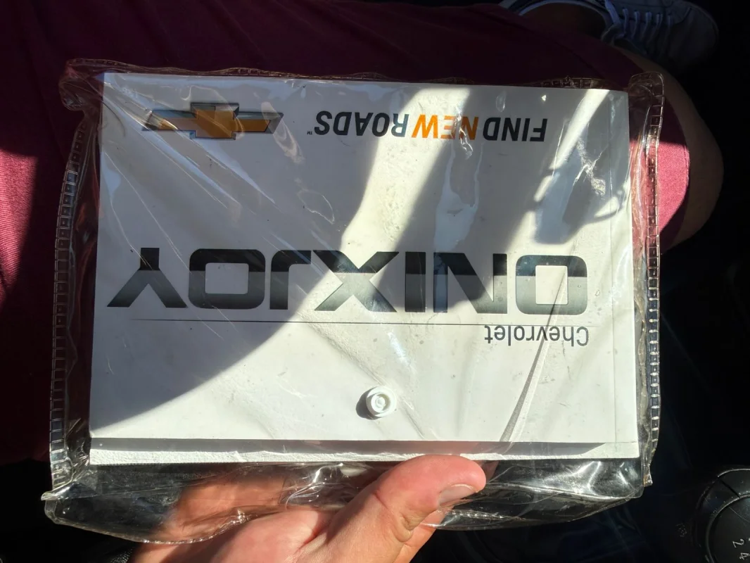 Onix Hatch Joy 1.0 Mec. Completo 2020 - Imagem 17