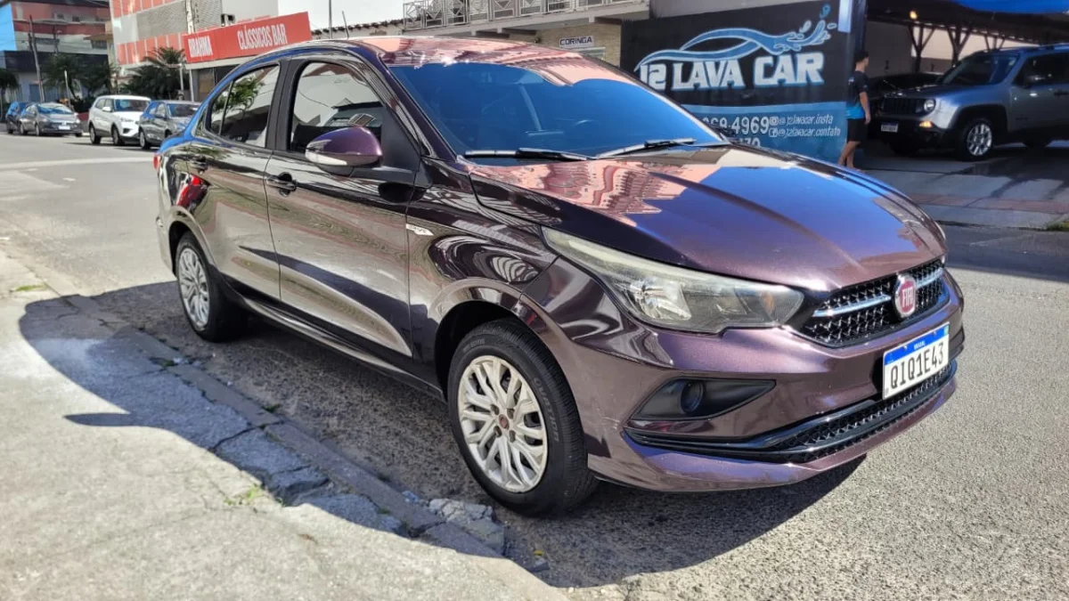 Cronos 1.3 Drive completo GNV 2019