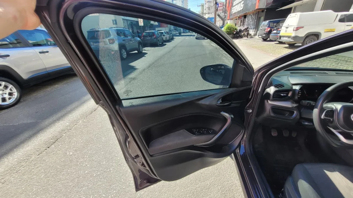 Cronos 1.3 Drive completo GNV 2019 - Imagem 13