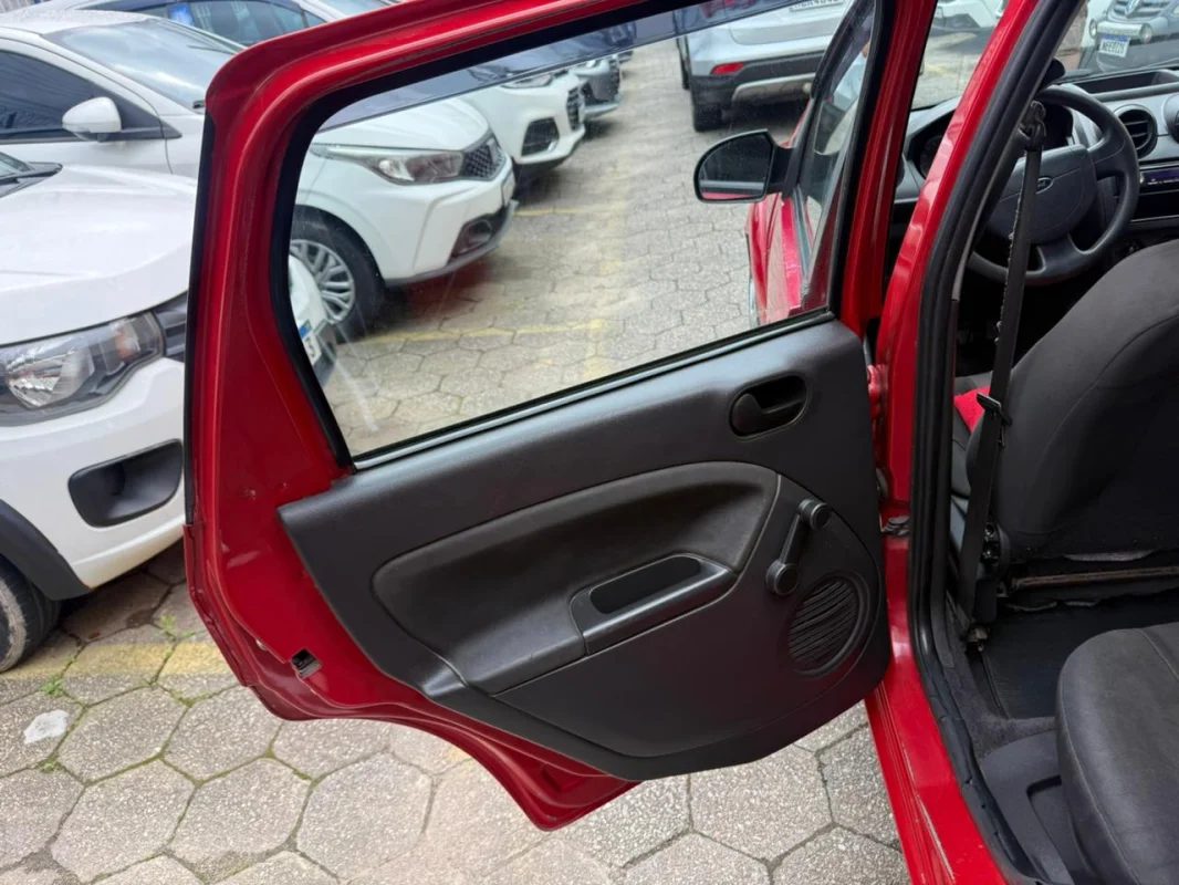 Fiesta 1.0 Mec. Completo 2013 - Imagem 14