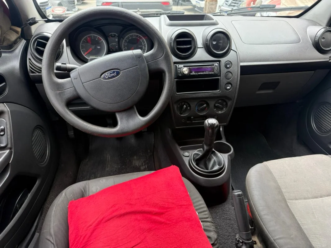 Fiesta 1.0 Mec. Completo 2013 - Imagem 7