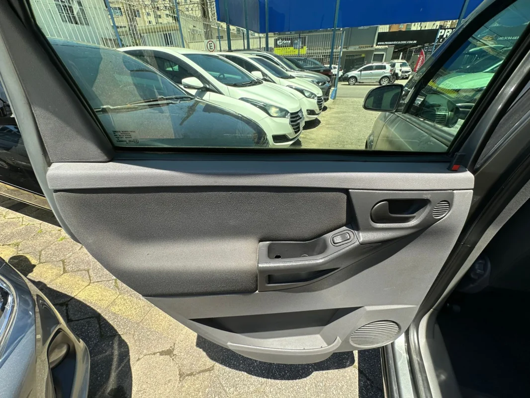 Meriva Expression 1.8 Easytronic 2010 - Imagem 15