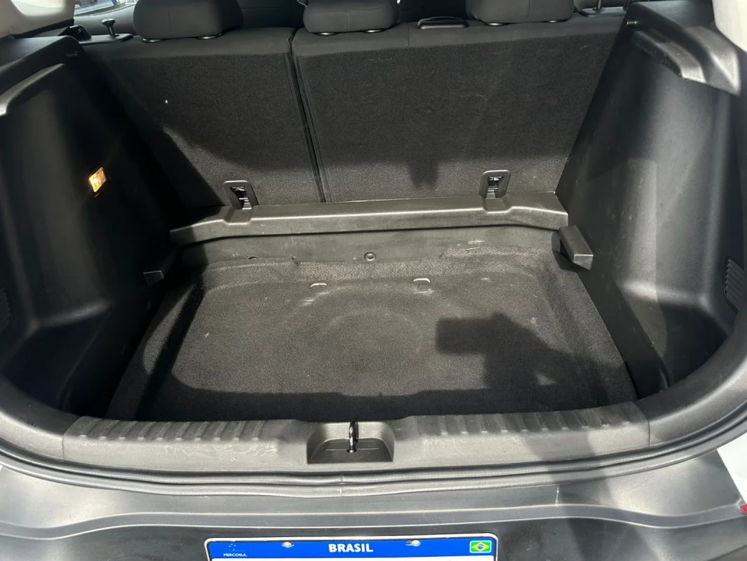 TRACKER 1.0 Turbo 12V Flex Automática 2023 - Imagem 17