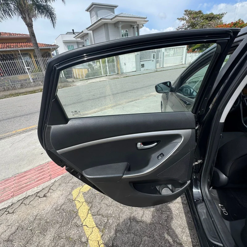 I30 1.6 Aut 2014 - Imagem 11