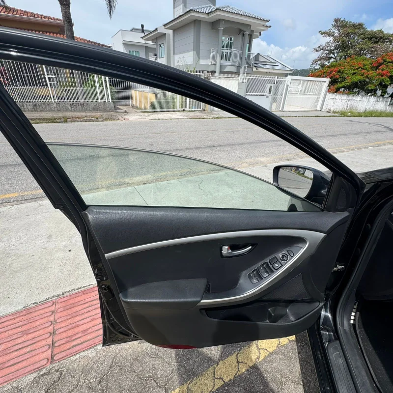 I30 1.6 Aut 2014 - Imagem 13