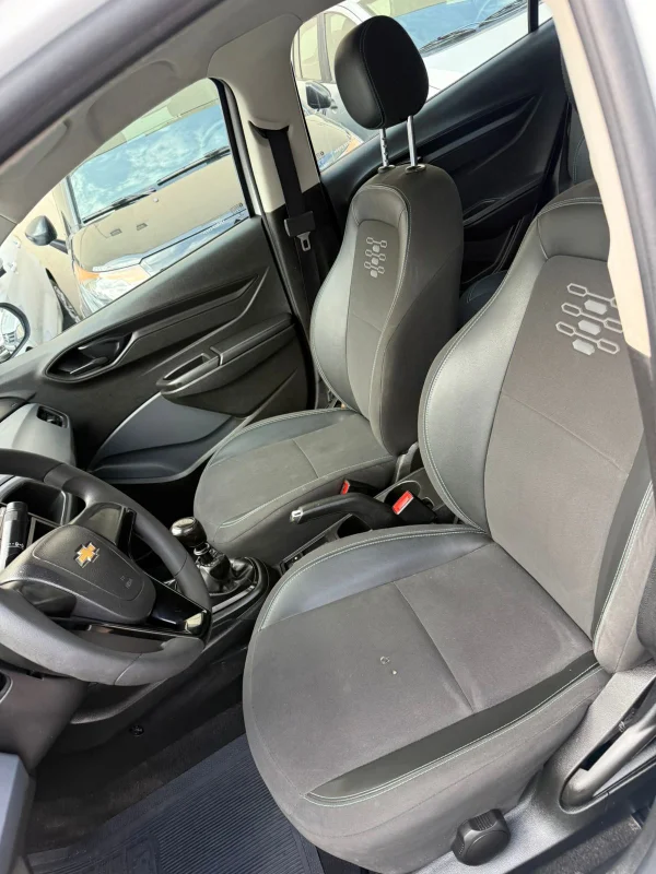 Onix Plus Joy Black Edition 1.0 Mec. Completo 2021 - Imagem 9