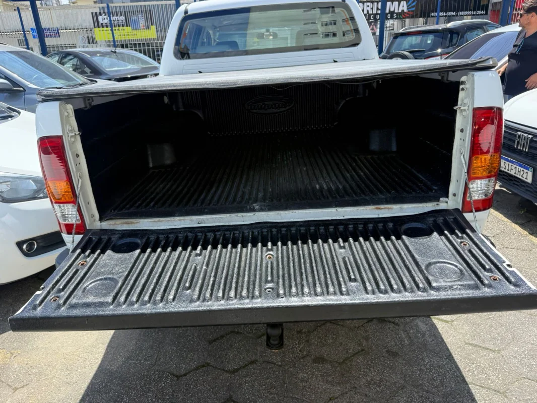 Hilux CD 4x4 2.5 Mec. Turbo Diesel 2011 - Imagem 11