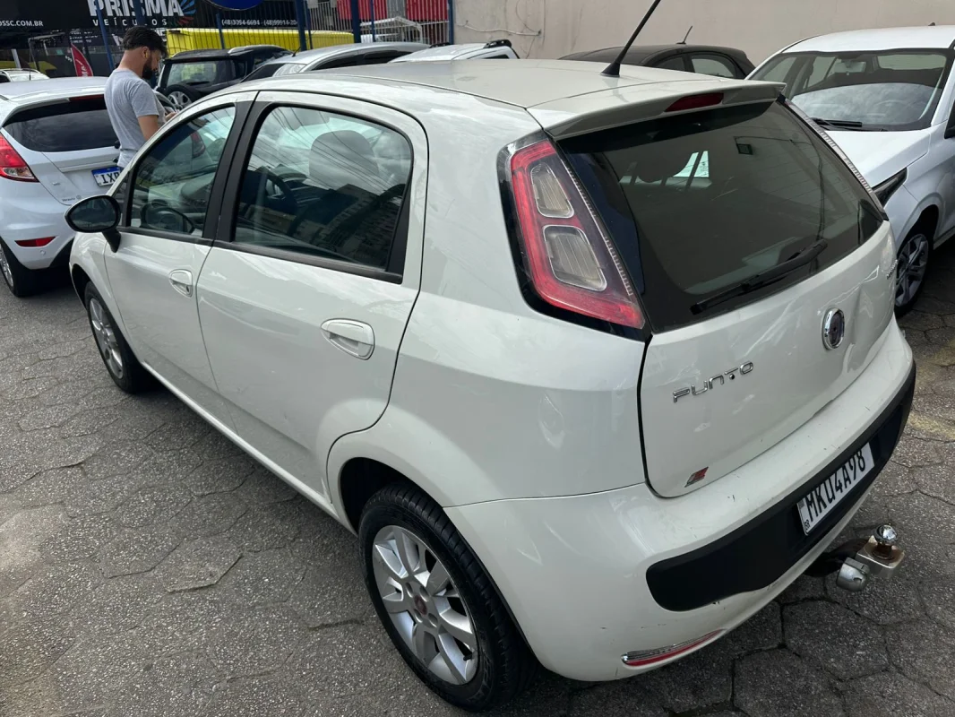 Punto ATTRACTIVE 1.4 Fire Flex 8V 2015 - Imagem 3