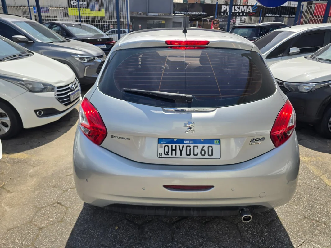 208 Allure 1.6 Aut. com teto panorâmico 2016 - Imagem 6